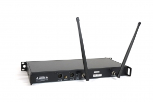 RFIntell QL7R/T1-B 720,500-754,000 МГц 2-канальная радиосистема с 2-мя ручными микрофонами в Амурске